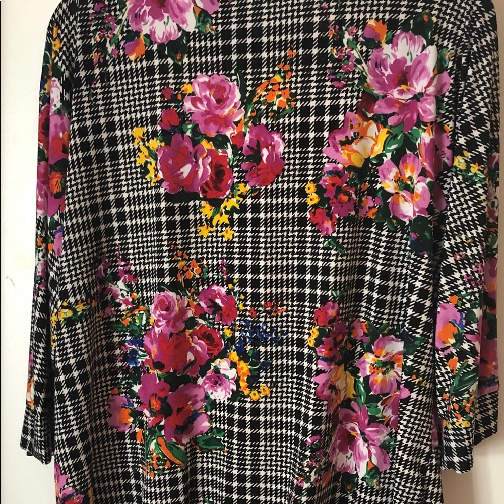Blouse - Picture 2 of 2